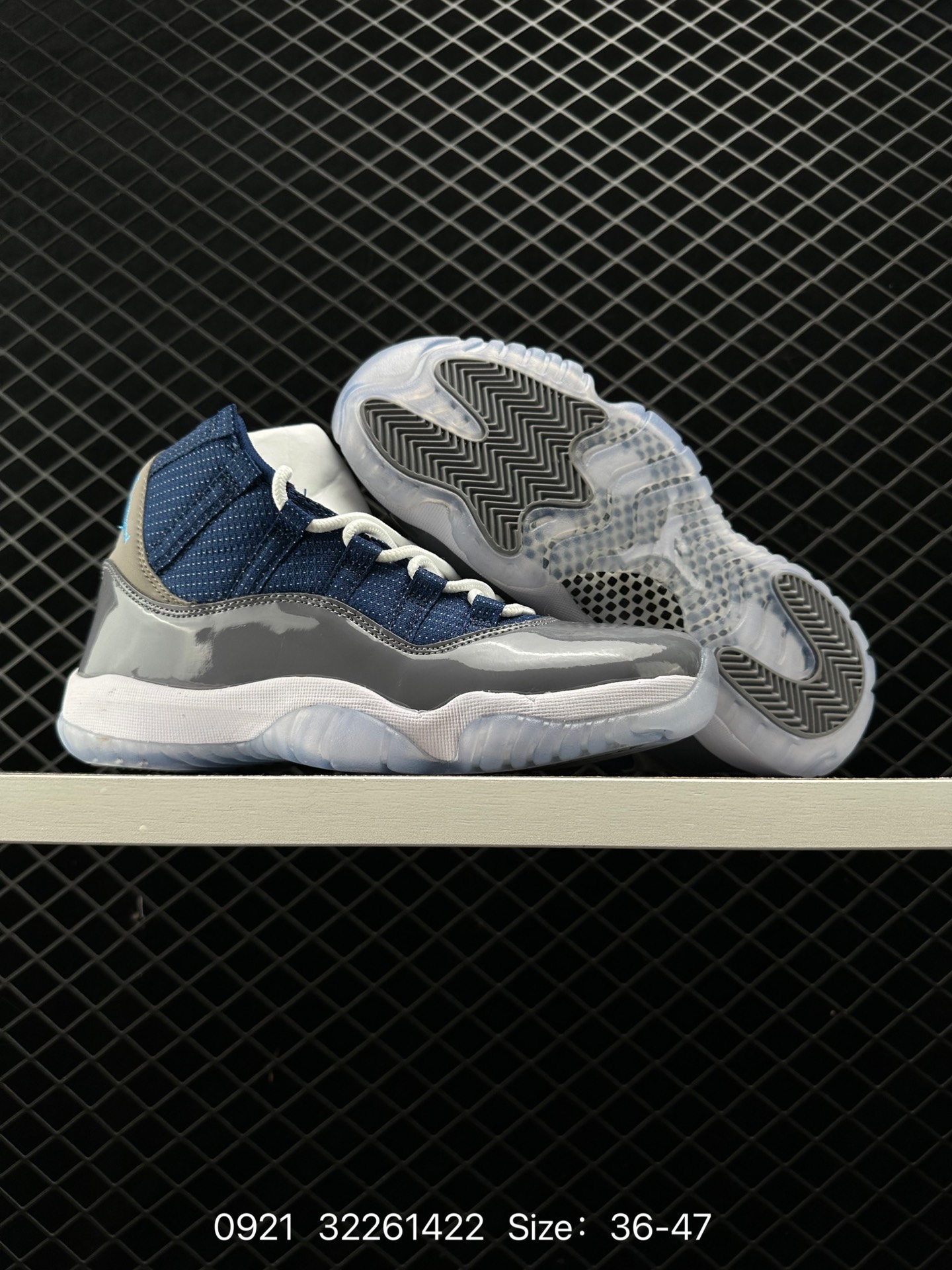 Nike Air Jordan 11 Retro Low”Concord“